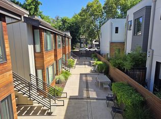 2222 I St APT 15, Sacramento, CA 95816