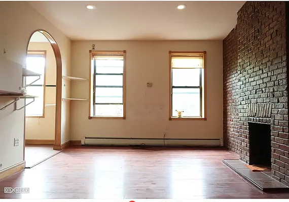 Rented by Dyer Estate Mgmt | media 1