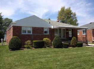 23735 Teppert Ave, Eastpointe, MI 48021