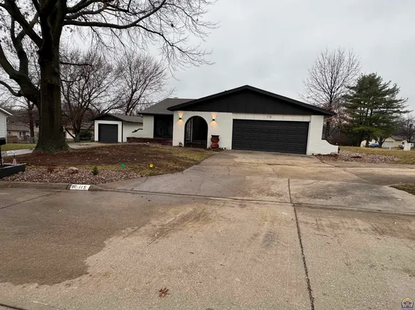 115 Wilson Cir, Wamego, KS 66547