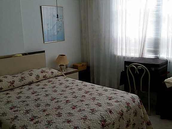 5th image of 111 Royal Park Dr APT 2G