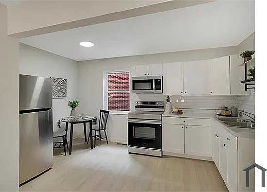 2649 Keokuk St — Photo 3