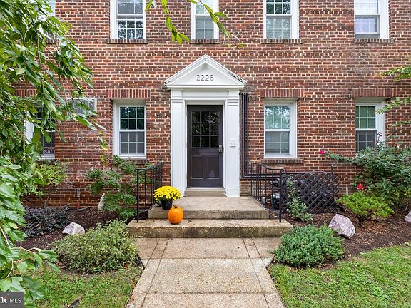 4th image of 2228 40th St NW APT 1