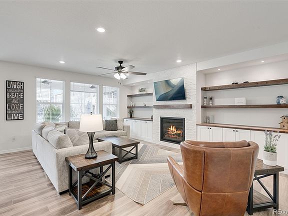 3rd image of 3374 Pacific Peak Drive