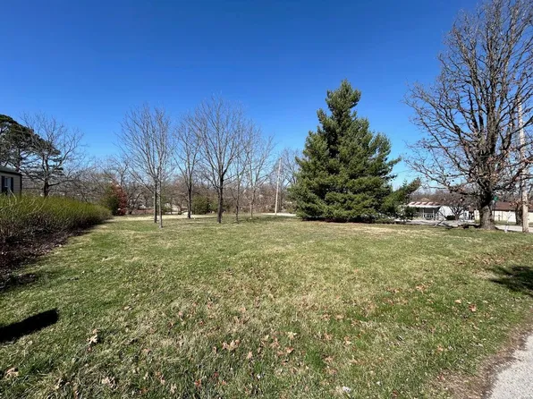 705 N Henderson St, Salem, MO 65560