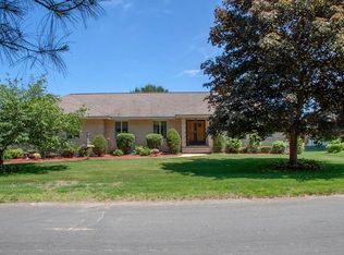 11 Cox Ln, Methuen, MA 01844