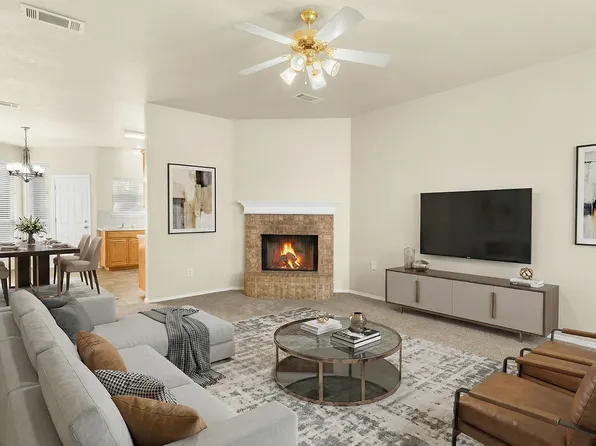 8721 Lariat Cir, Fort Worth, TX 76244