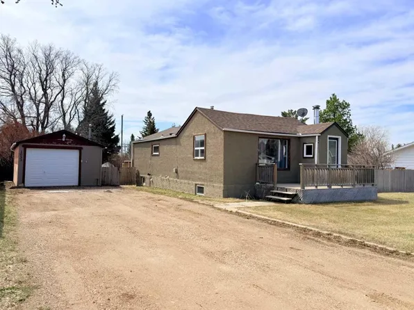 1033 16th Ave, Wainwright, AB T9W 1K3