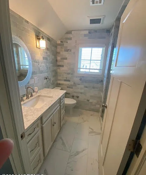 305 Newark Ave — Photo 13