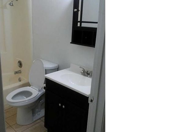 5th image of 51 E Dakota Ave #210