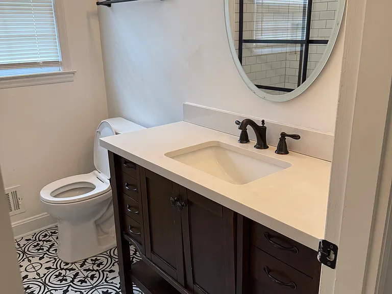 7500 Thorncliff Dr — Photo 6