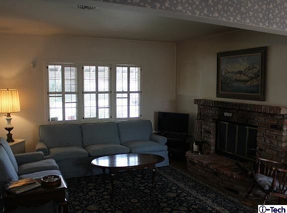 4th image of 3728 Athol St