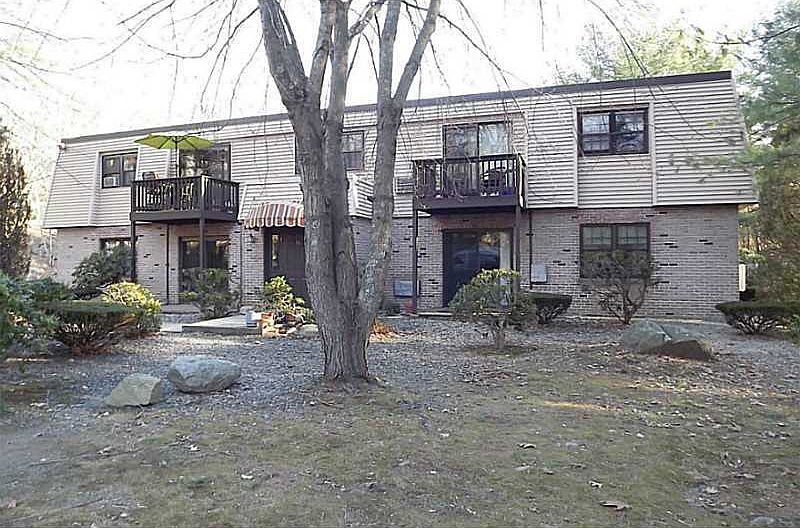 1st image of 11 Apple Valley Pkwy APT 9