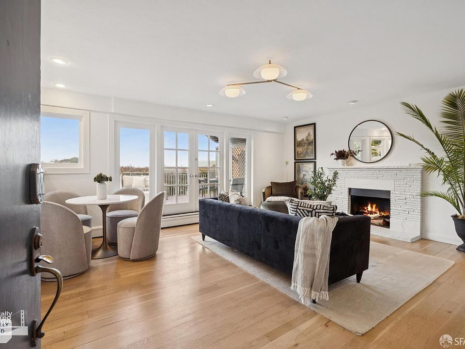 1st image of 185 Graystone Ter APT 3