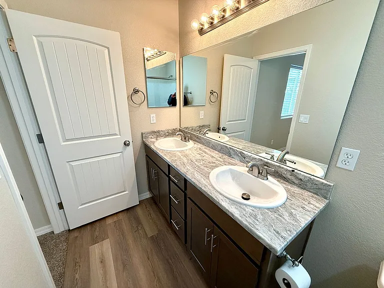 3774 Meadowbrook Ln — Photo 26