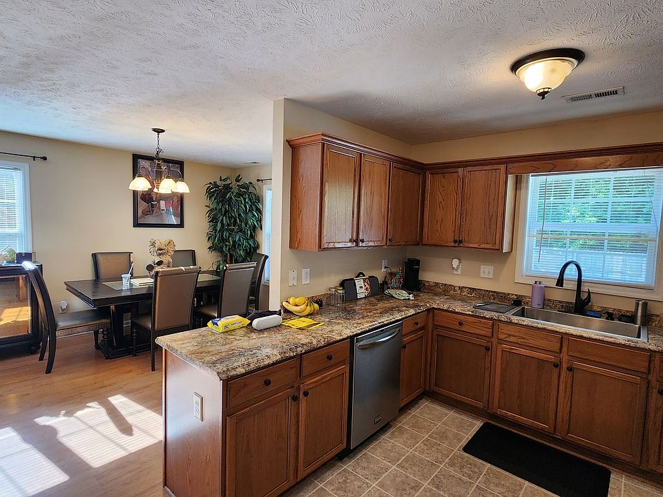 5421 Biscoe St, Hope Mills, NC 28348 Zillow