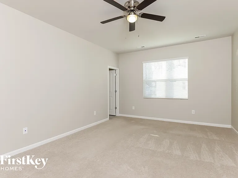 304 Whispering Wind Way — Photo 8