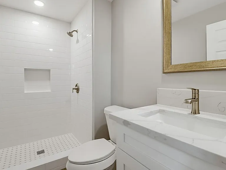 54th Street 2987 #2-3 Rear Units — Photo 32