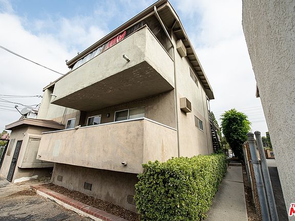 5th image of 13238 Vanowen St