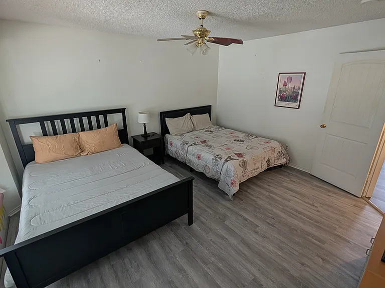 3216 Meadowview Dr — Photo 20