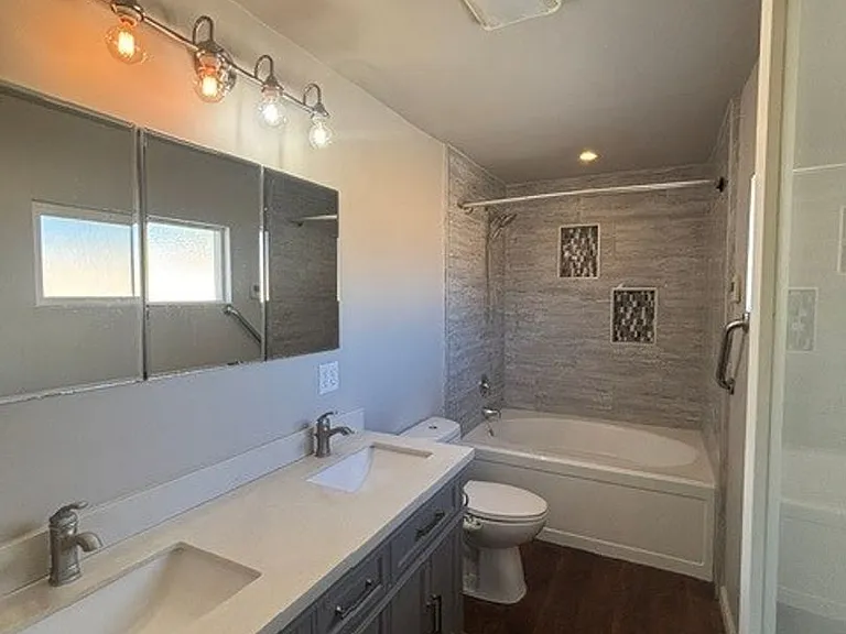 1201 Russ Ct — Photo 10
