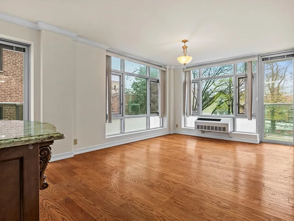 3511 Cambridge Ave #3F