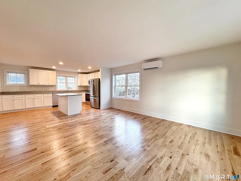 14 Hyatt Ave #A3 — Photo 4