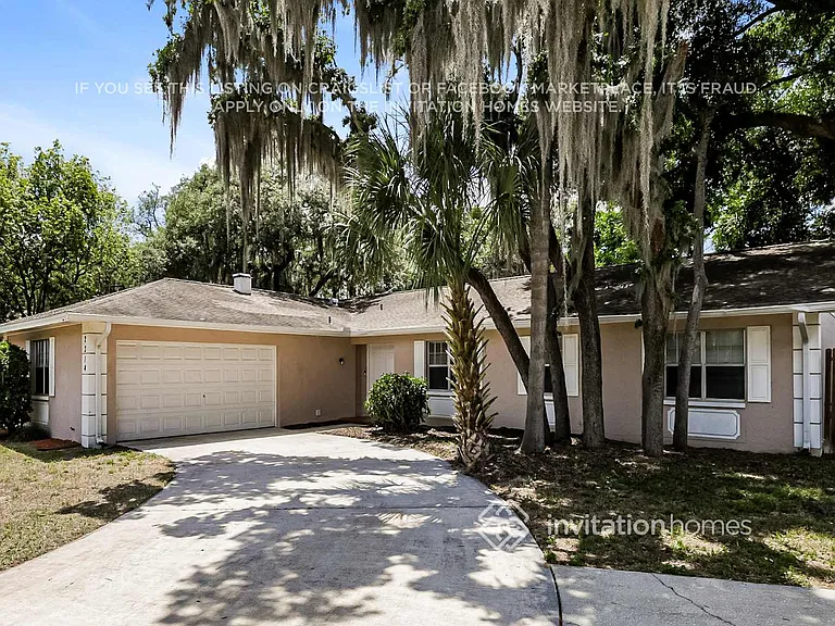 2314 Medford Ln — Photo 3