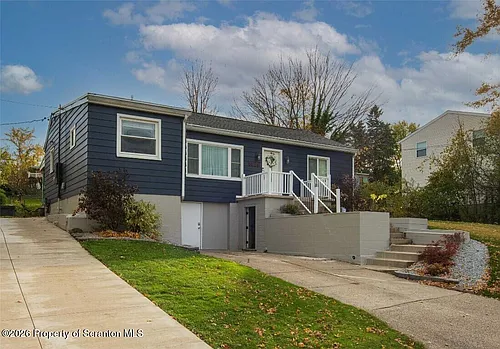 1429 Nicholson St Photo 1