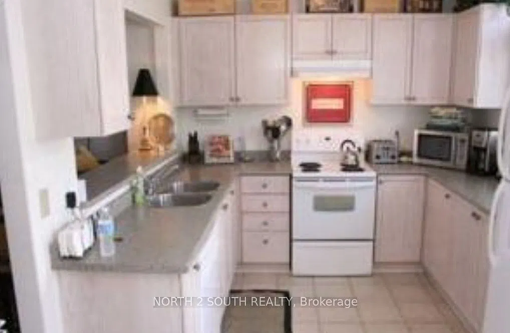 3 bed, $3,000 — Photo 3