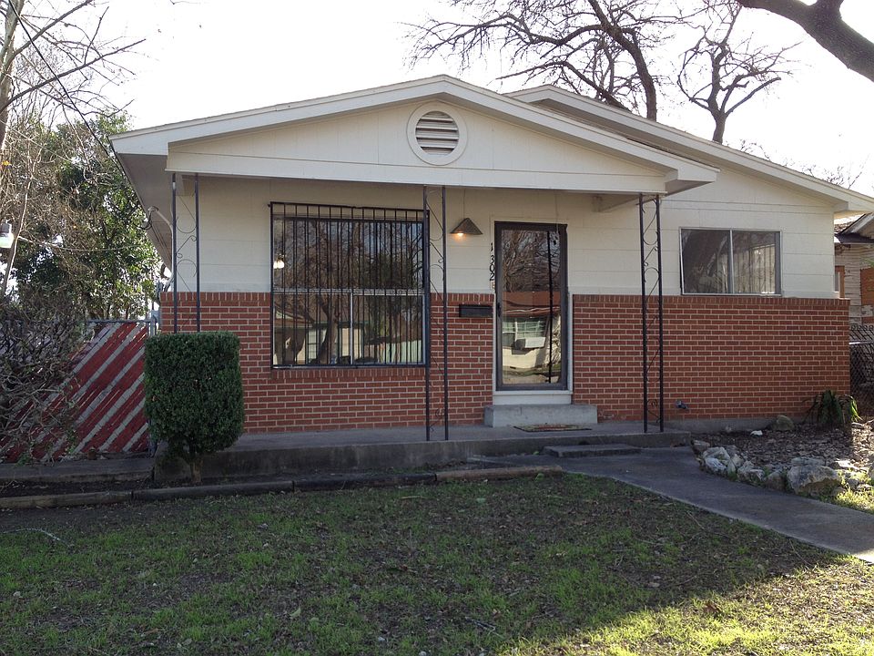 1st image of 1302 W Malone Ave