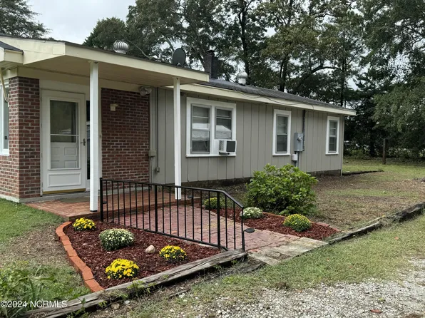 136 S Oak Forest Road, Goldsboro, NC