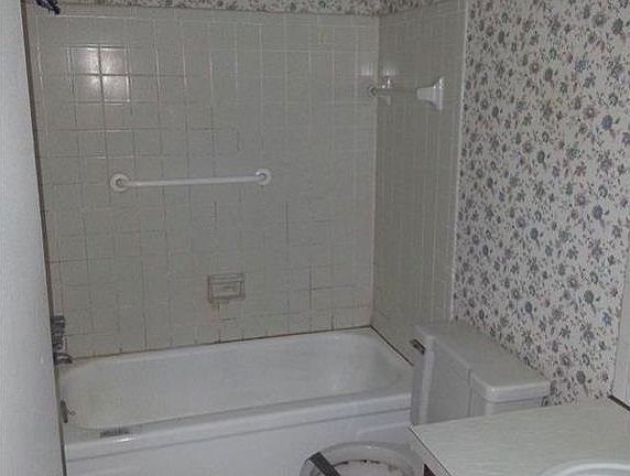 4th image of 2090 Emeline St #1