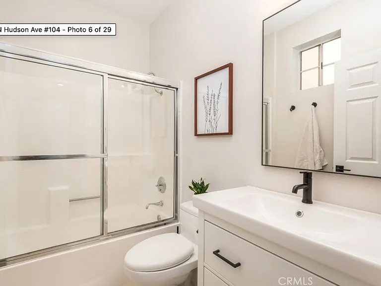 945 N Hudson Ave #104 — Photo 7