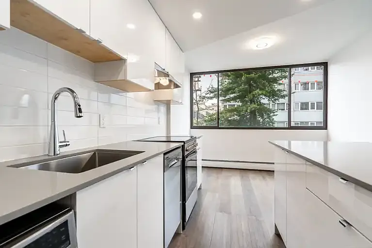 1260 Nelson St #503 — Photo 8
