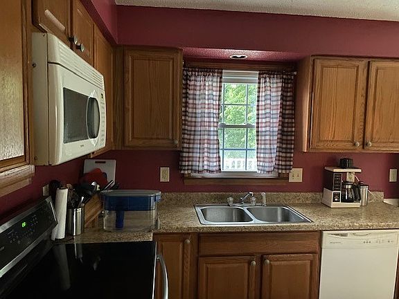 5th image of 112 Lourdes Dr