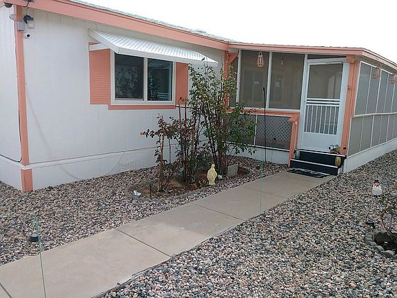 2nd image of 1132 E Aralia Dr