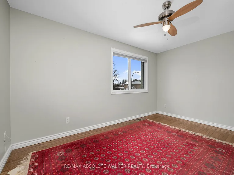 1849 Montereau Ave — Photo 32