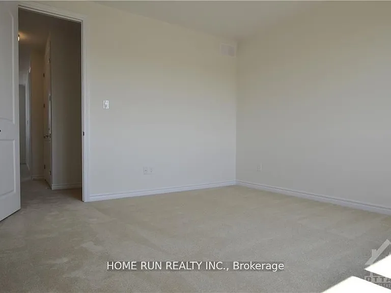 286 Turnbuckle Cres — Photo 19