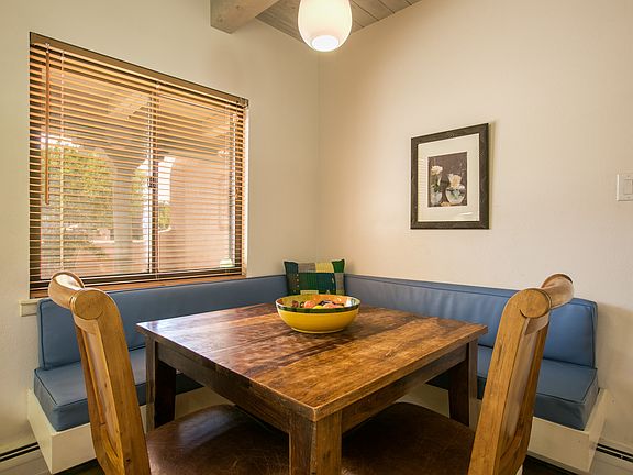 3rd image of 4060 Dietz Farm Cir NW