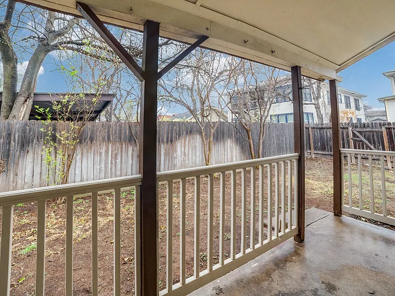 415 Kendall St — Photo 22