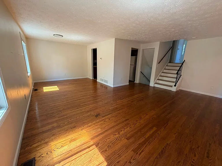 88 Woodsong Ln — Photo 10