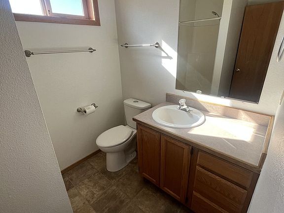 5th image of 2528 NE Conners Ave APT 400