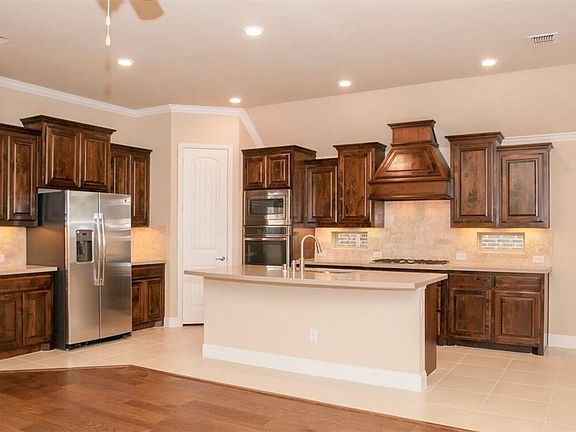 4th image of 15921 Gladewater Ter