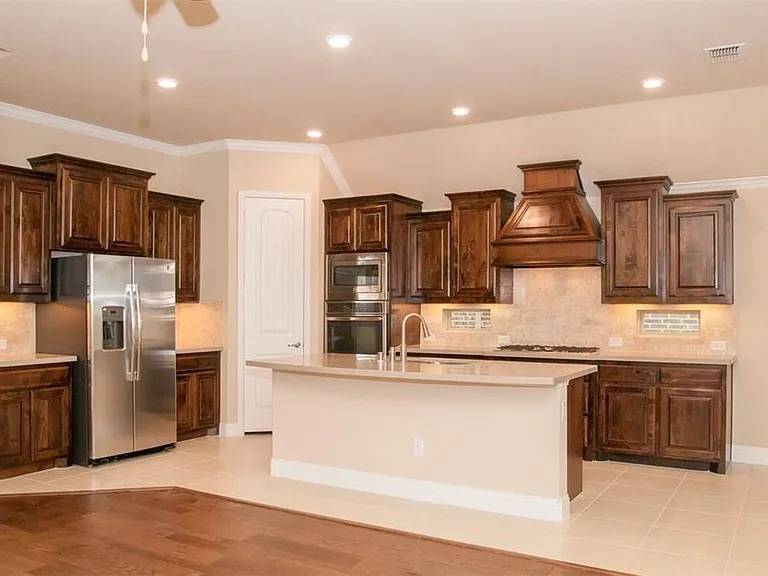 15921 Gladewater Ter — Photo 4