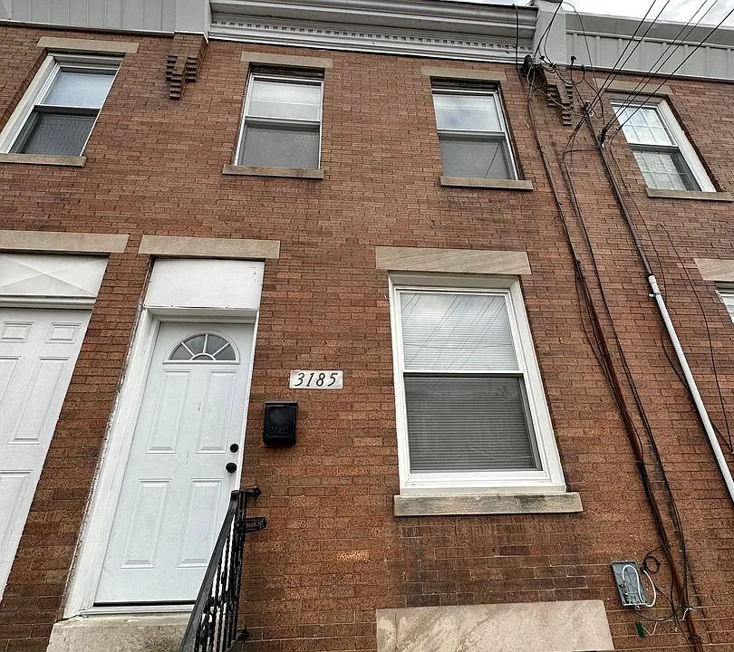 3185 Tulip St