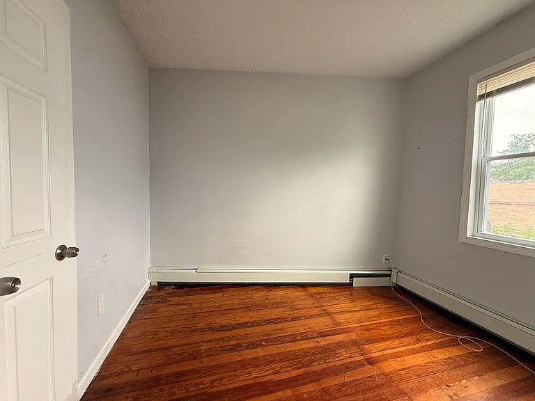 125 Knight St #5 — Photo 10