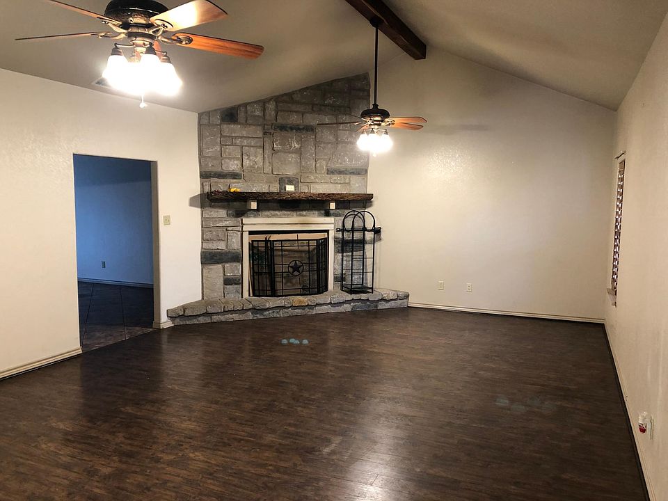 1st image of 258 Sanford Ln