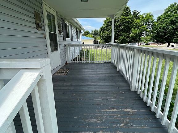 2nd image of 816 James St