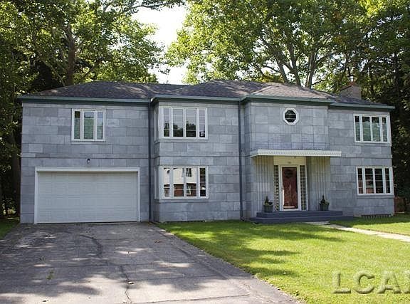 2nd image of 706 W Pottawatamie St